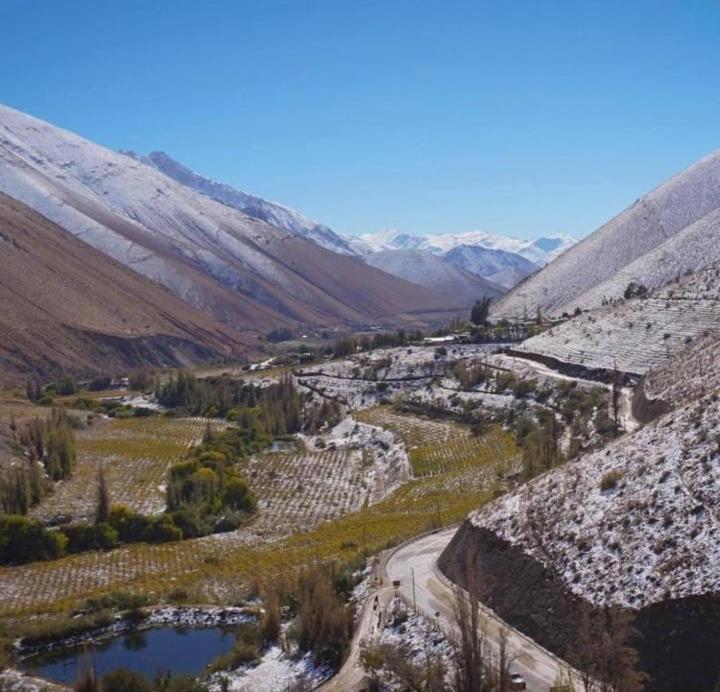 Hotel Faro Del Valle ピスコ・エルキ エクステリア 写真
